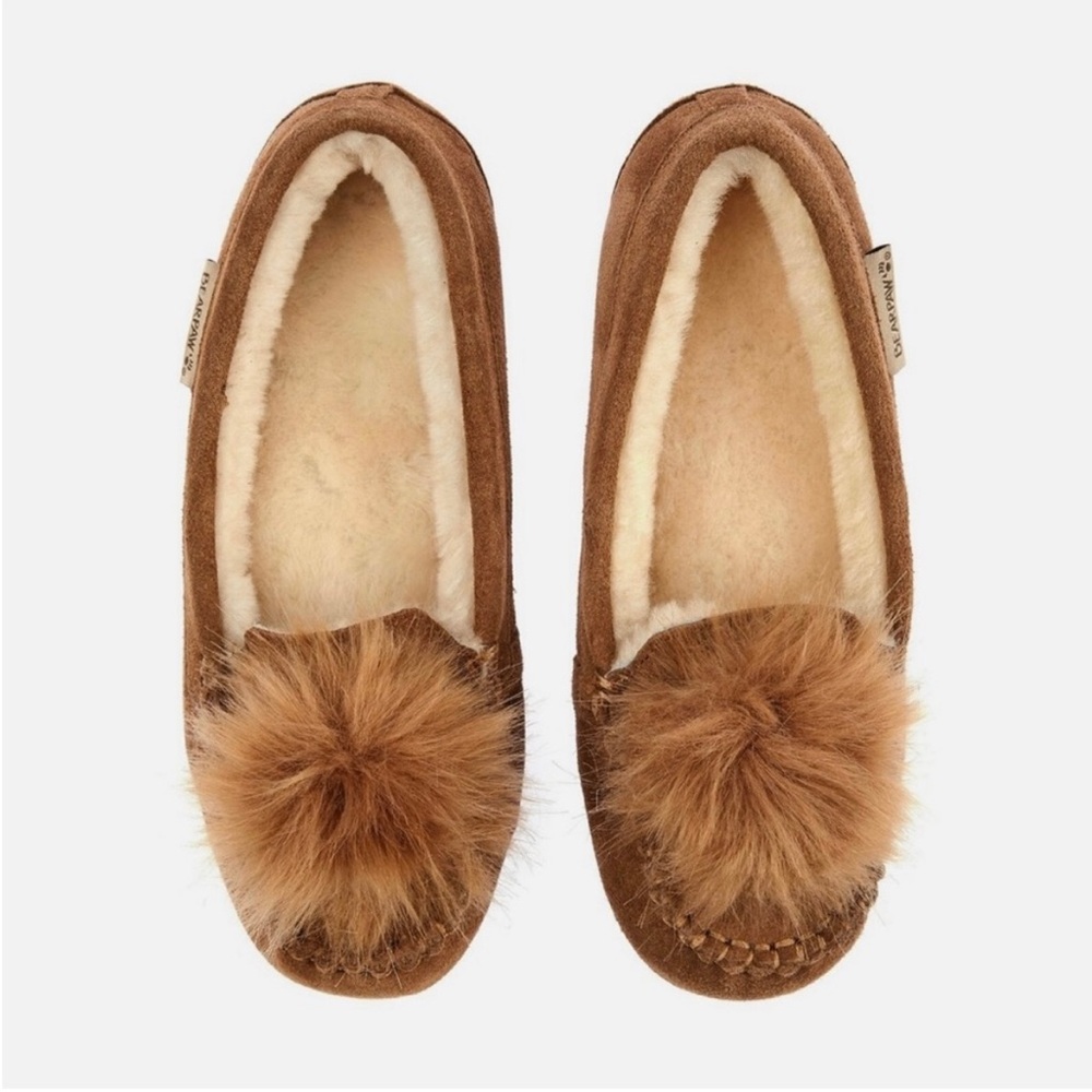 New with Tags BearPaw Genuine Suede Leather “Erika” Pom-Pom Moccasins